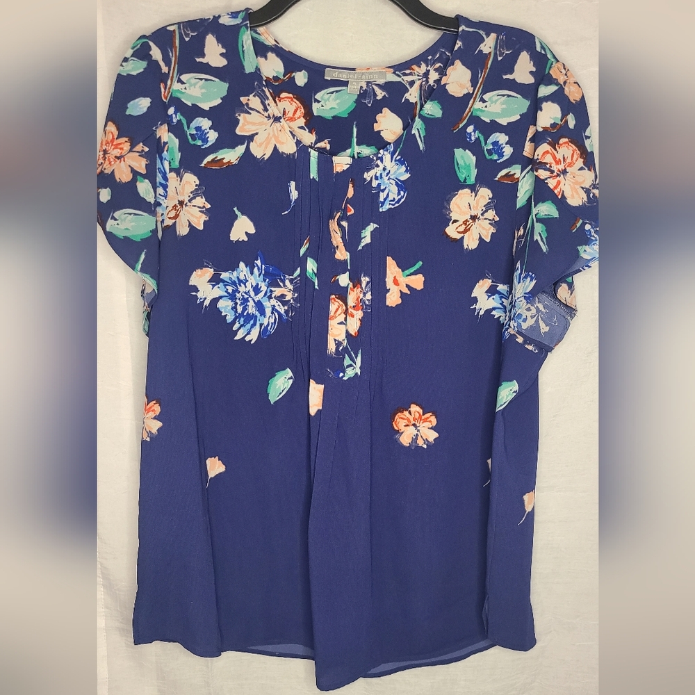Daniel Rainn Floral Blouse size XL